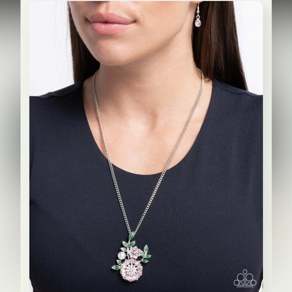 💖🌸💖 “BOTANICAL BUNCH” PINK NECKLACE WITH EARRINGS ~ PAPARAZZI❗️💖🌸💖 - Picture 2 of 6